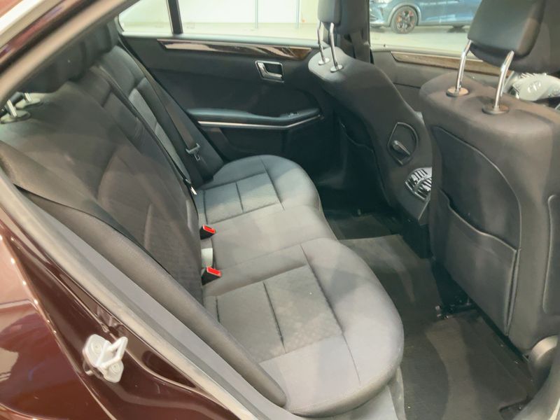 Mercedes-Benz E-Klasse E 350 4Matic 2011 – снимка 20