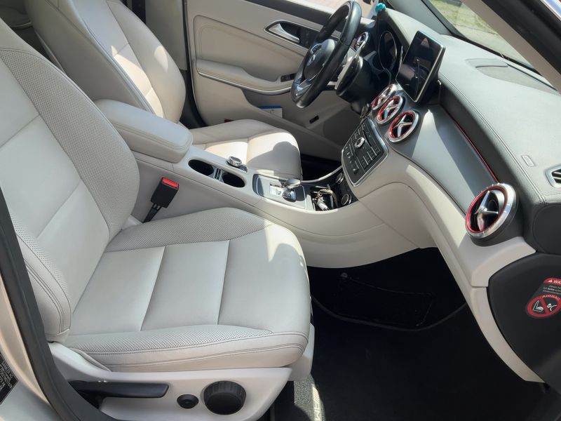 Mercedes-Benz CLA-Klasse CLA 45 AMG 4Matic 2015 – снимка 16