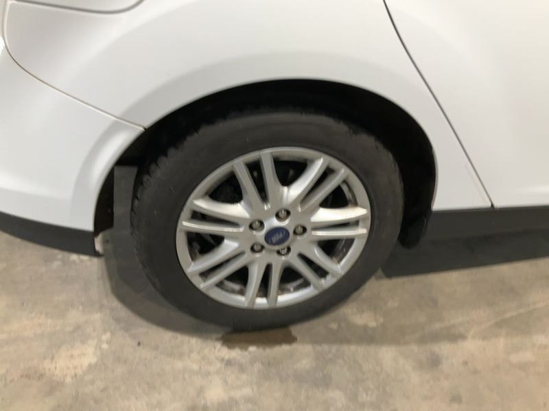 Ford Focus 1.6 TDCi Titanium 2014 – снимка 9