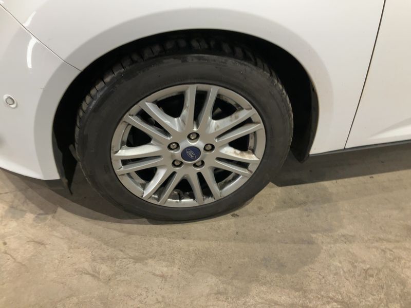 Ford Focus 1.6 TDCi Titanium 2014 – снимка 3