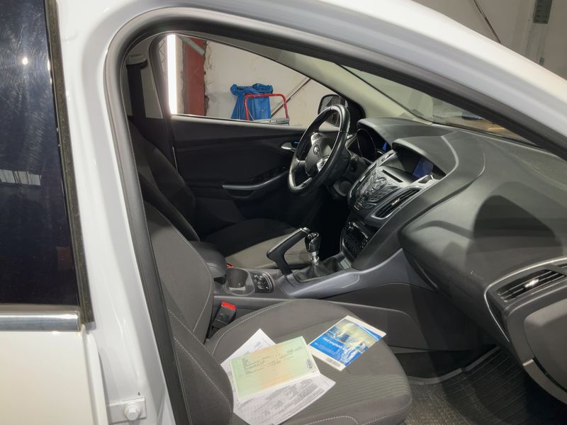 Ford Focus 1.6 TDCi Titanium 2014 – снимка 16