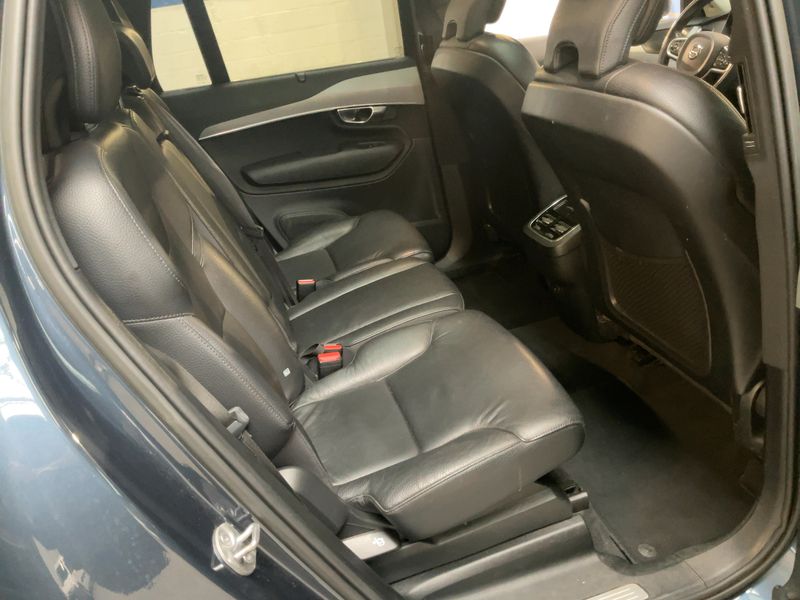 Volvo XC90 2.0 B5 Mild-Hybrid Momentum Pro AWD 2022 – снимка 19