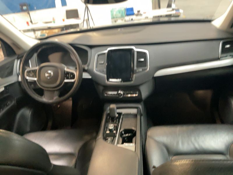 Volvo XC90 2.0 B5 Mild-Hybrid Momentum Pro AWD 2022 – снимка 17