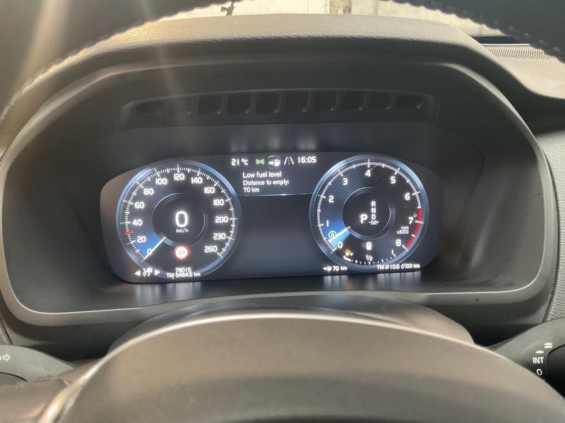 Volvo XC90 2.0 B5 Mild-Hybrid Momentum Pro AWD 2022 – снимка 18