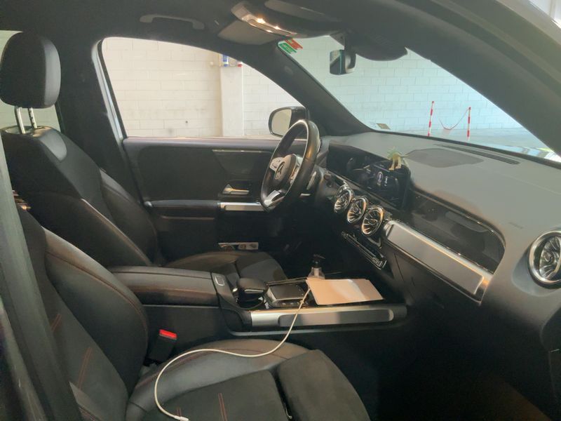 Mercedes-Benz GLB-Klasse GLB 200 d AMG Line 2021 – снимка 16