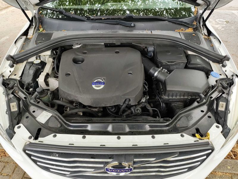 Volvo XC60 2.0 D4 Kinetic 2WD 2014 – снимка 8