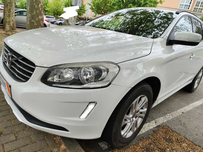 Volvo XC60 2.0 D4 Kinetic 2WD 2014 – снимка 2