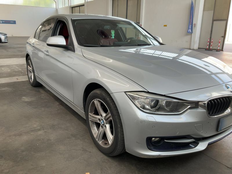 BMW 3er 320d xDrive 2013 – снимка 8
