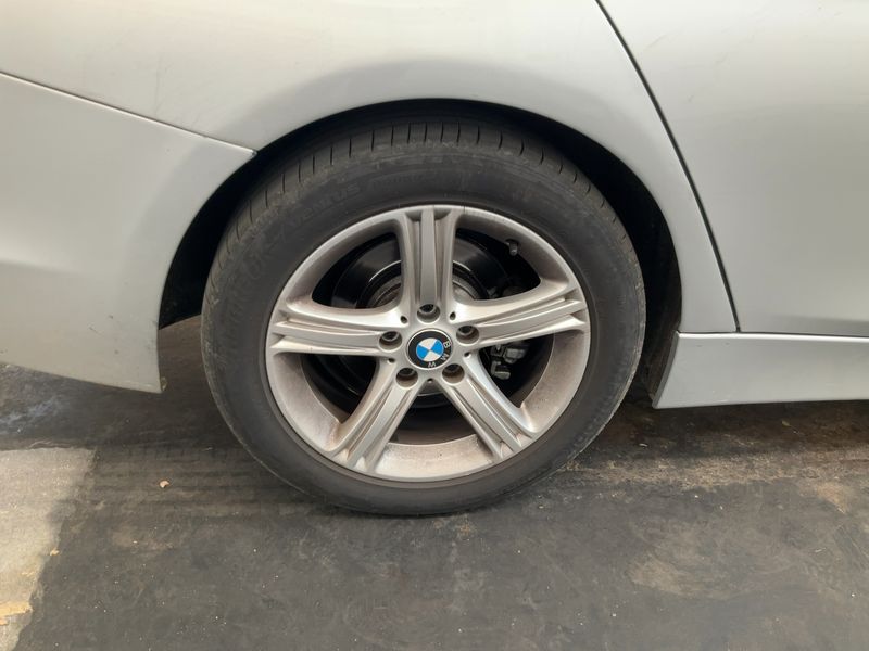 BMW 3er 320d xDrive 2013 – снимка 18