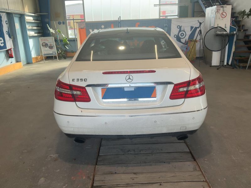 Mercedes-Benz E-Klasse E 350 CDI BlueEfficiency Avantgarde 2012 – снимка 7