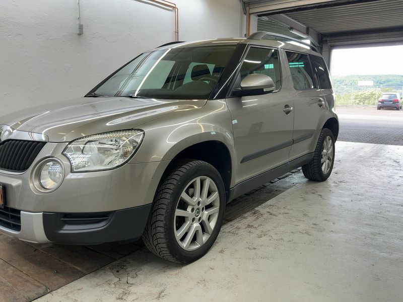 Skoda Yeti 1.8 TSI Ambition Plus Edition 4x4 2010 – снимка 2