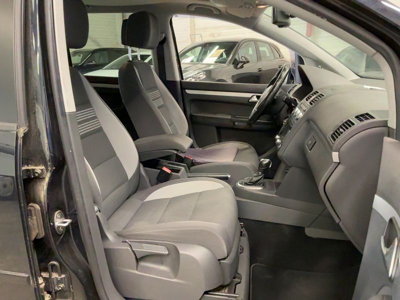 Volkswagen Touran 2.0 TDI Life BlueMotion Tech 2013 – снимка 16
