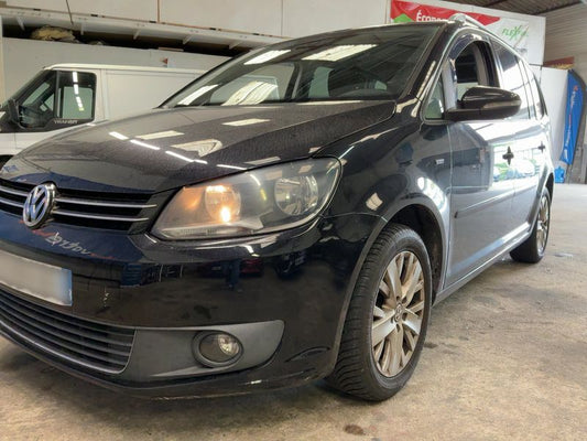 Volkswagen Touran 2.0 TDI Life BlueMotion Tech 2013 – снимка 2