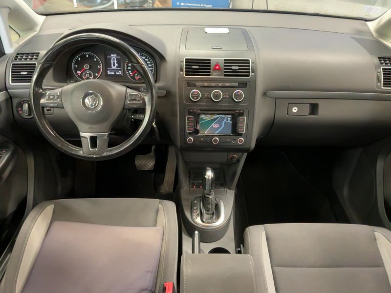 Volkswagen Touran 2.0 TDI Life BlueMotion Tech 2013 – снимка 17