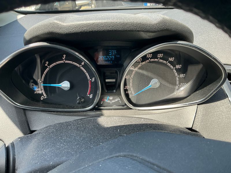 Ford Fiesta 1.6 TDCi Trend 2014 – снимка 4
