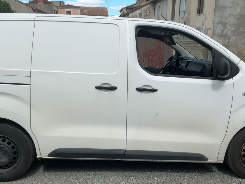 Toyota ProAce 1.6 D-4D Compact 2018 – снимка 10