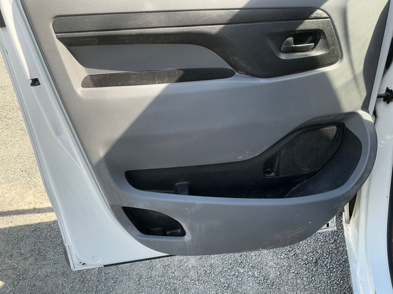 Toyota ProAce 1.6 D-4D Compact 2018 – снимка 34