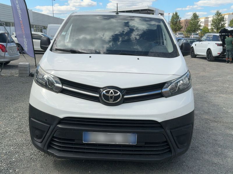 Toyota ProAce 1.6 D-4D Compact 2018 – снимка 14