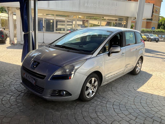 Peugeot 5008 1.6 HDi Premium 2011 – снимка 1