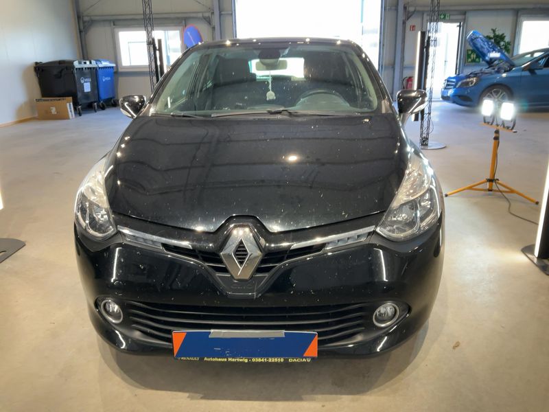 Renault Clio 0.9 Limited 2016 – снимка 14