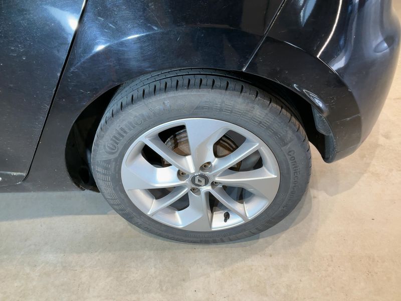 Renault Clio 0.9 Limited 2016 – снимка 5