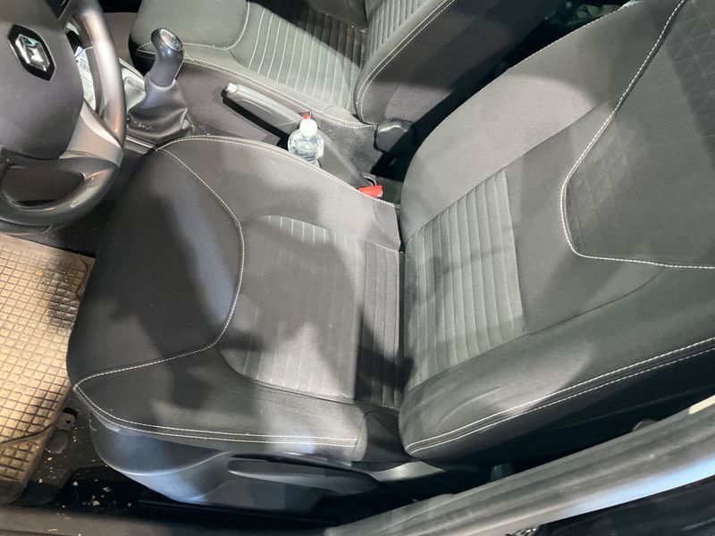 Renault Clio 0.9 Limited 2016 – снимка 37