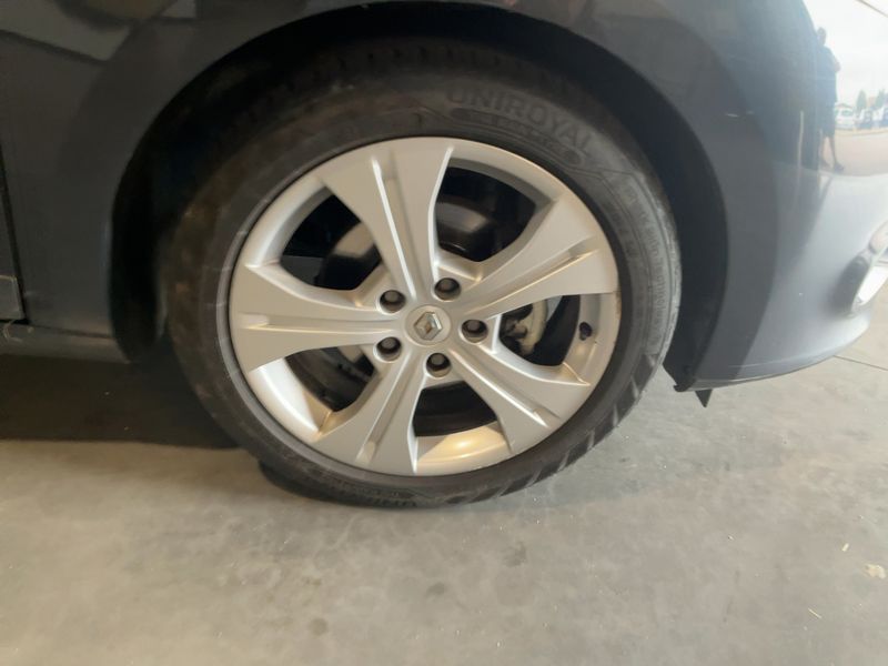 Renault Megane 1.4 TCe Dynamique 2010 – снимка 11