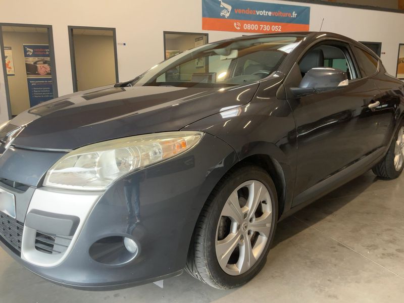 Renault Megane 1.4 TCe Dynamique 2010 – снимка 2