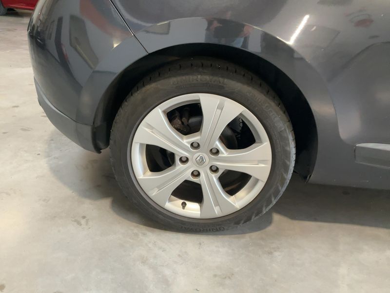 Renault Megane 1.4 TCe Dynamique 2010 – снимка 9