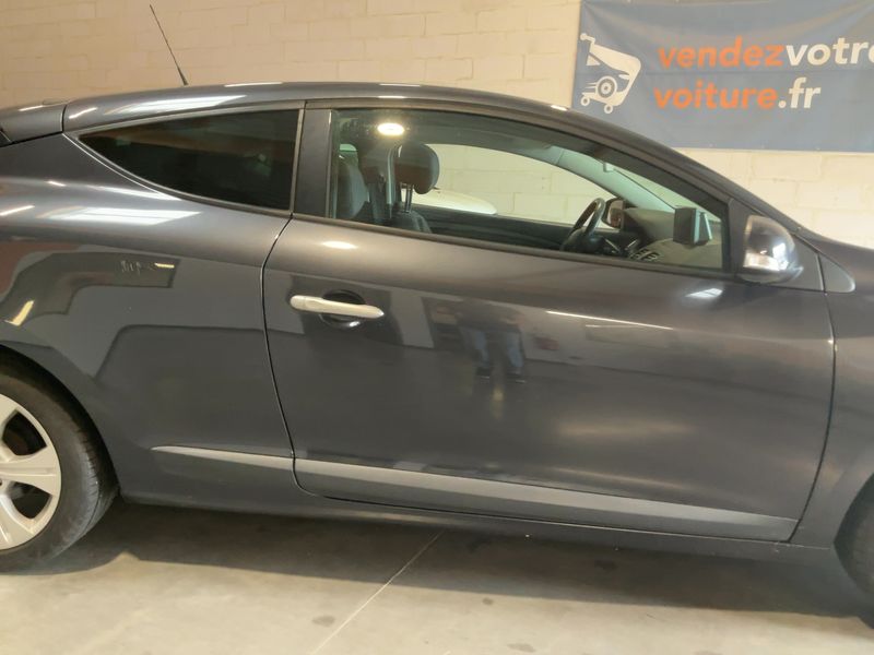 Renault Megane 1.4 TCe Dynamique 2010 – снимка 10