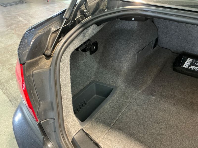 BMW 3er 318i 2012 – снимка 38