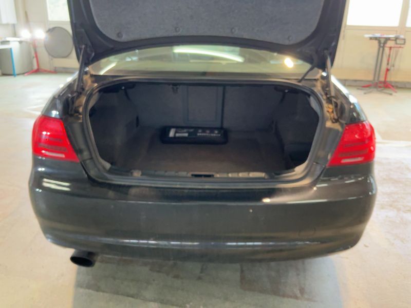 BMW 3er 318i 2012 – снимка 15