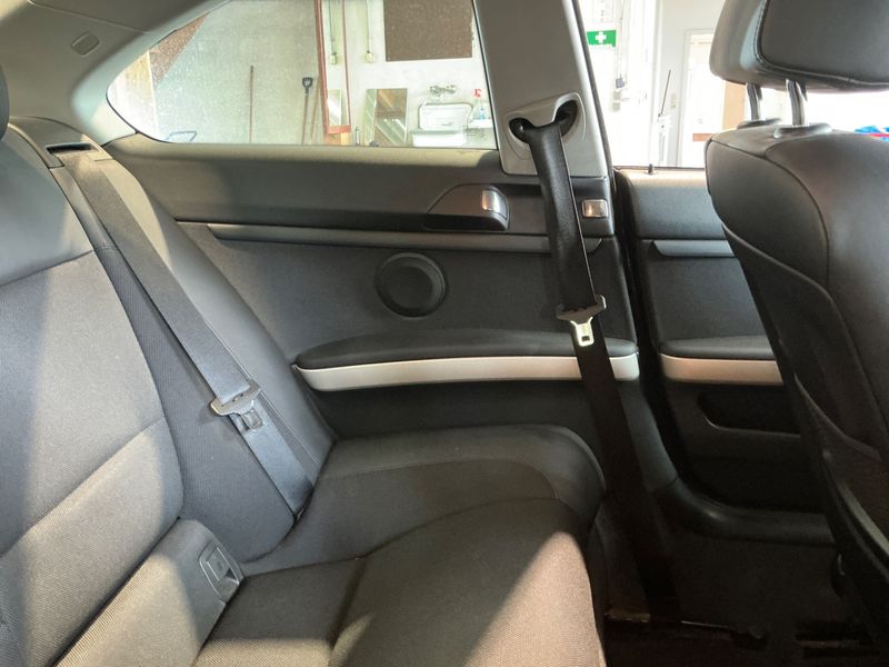 BMW 3er 318i 2012 – снимка 34