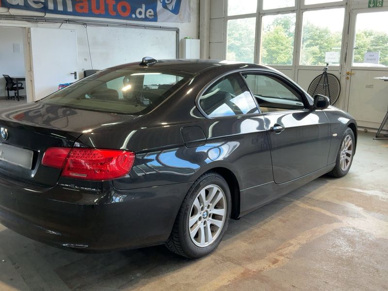 BMW 3er 318i 2012 – снимка 8