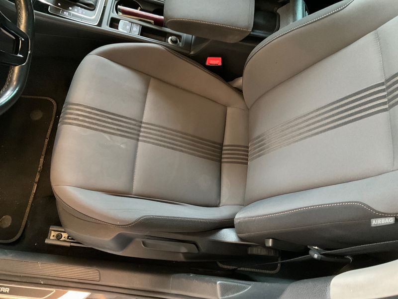 Volkswagen Golf VII 2.0 TDI Allstar BlueMotion Tech 2017 – снимка 36