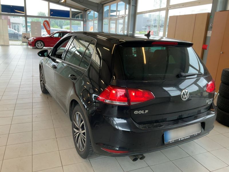 Volkswagen Golf VII 2.0 TDI Allstar BlueMotion Tech 2017 – снимка 6