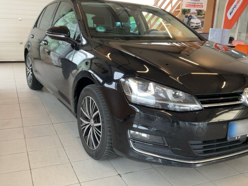 Volkswagen Golf VII 2.0 TDI Allstar BlueMotion Tech 2017 – снимка 12