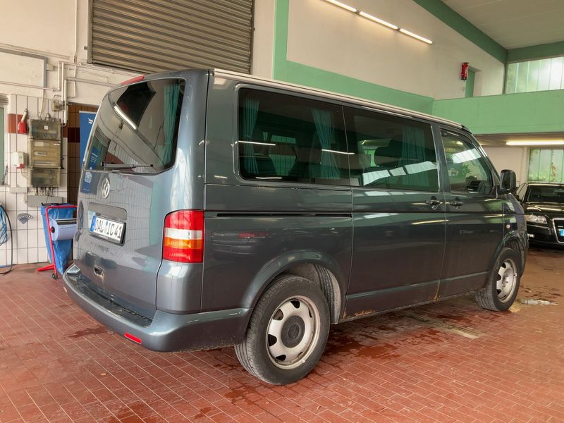 Volkswagen T5 Multivan 2.5 TDI Startline 2009 – снимка 8