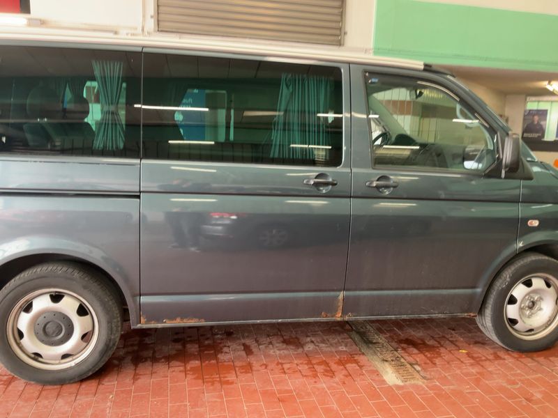 Volkswagen T5 Multivan 2.5 TDI Startline 2009 – снимка 10