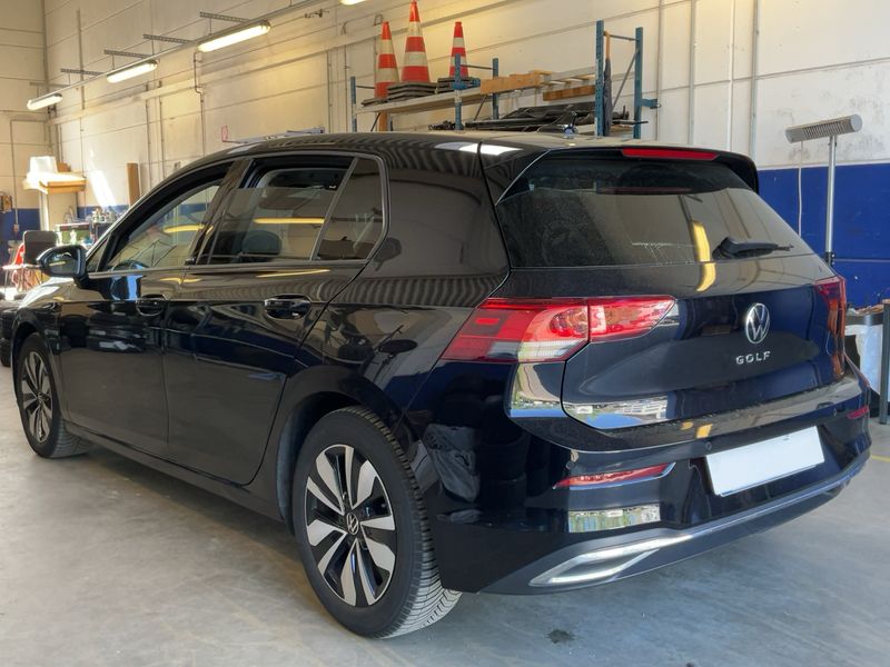 Volkswagen Golf VIII 2.0 TDI Move 2023 – снимка 6