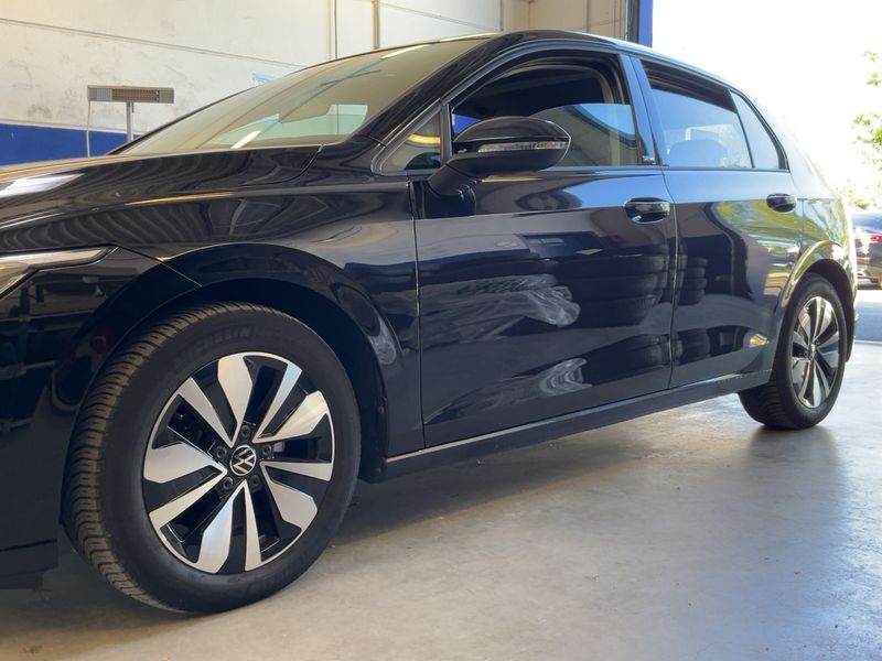 Volkswagen Golf VIII 2.0 TDI Move 2023 – снимка 2