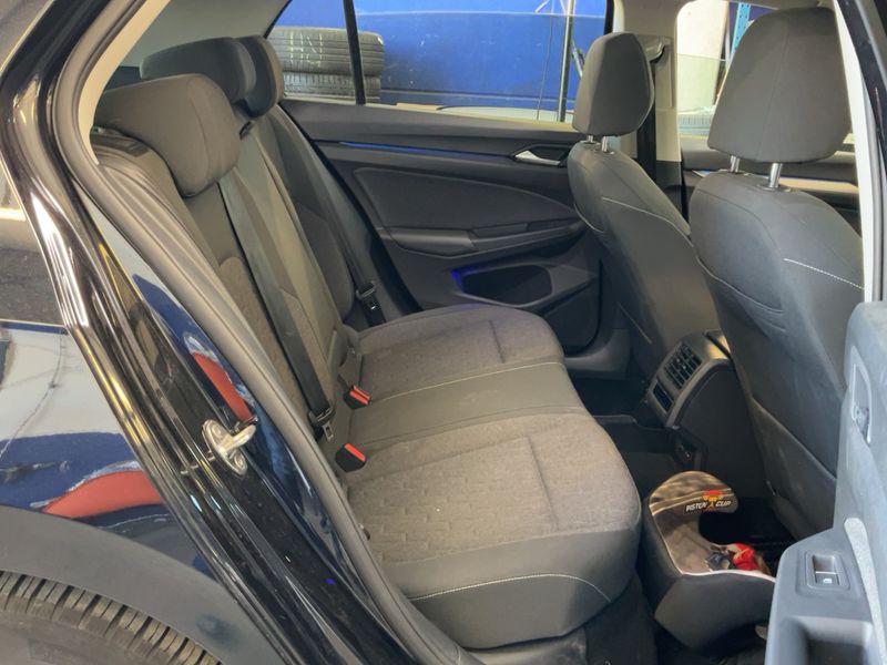 Volkswagen Golf VIII 2.0 TDI Move 2023 – снимка 19