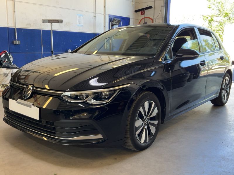 Volkswagen Golf VIII 2.0 TDI Move 2023 – снимка 1