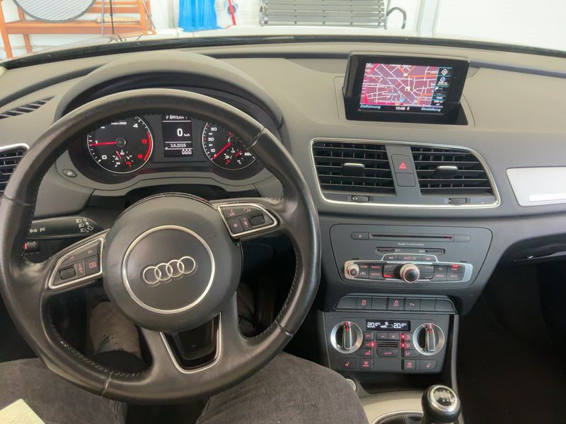 Audi Q3 2.0 TDI quattro 2013 – снимка 18