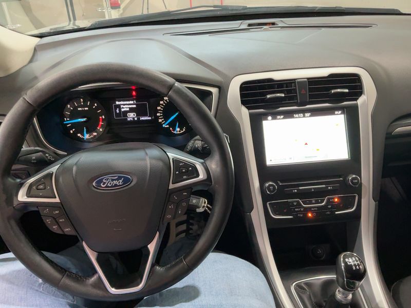Ford Mondeo 2.0 TDCi Trend 2016 – снимка 18