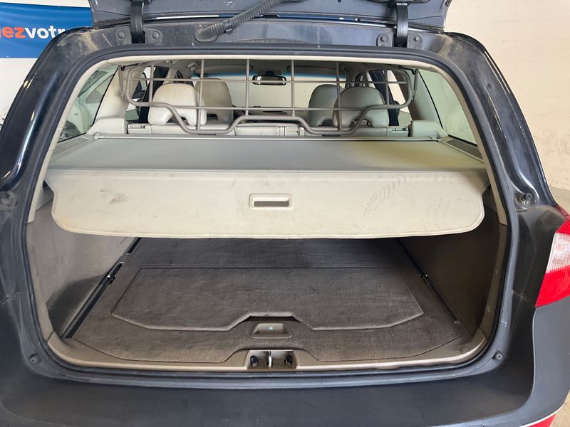 Volvo XC70 2.4 D5 Summum AWD 2008 – снимка на щета