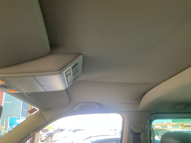 Volkswagen T5 Multivan 2.0 TDI Highline 4Motion 2012 – снимка 25