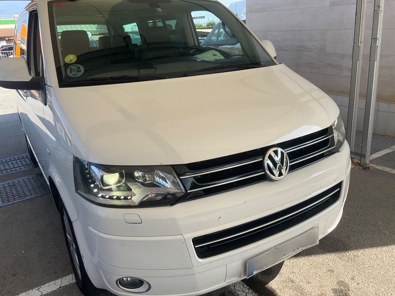 Volkswagen T5 Multivan 2.0 TDI Highline 4Motion 2012 – снимка 12