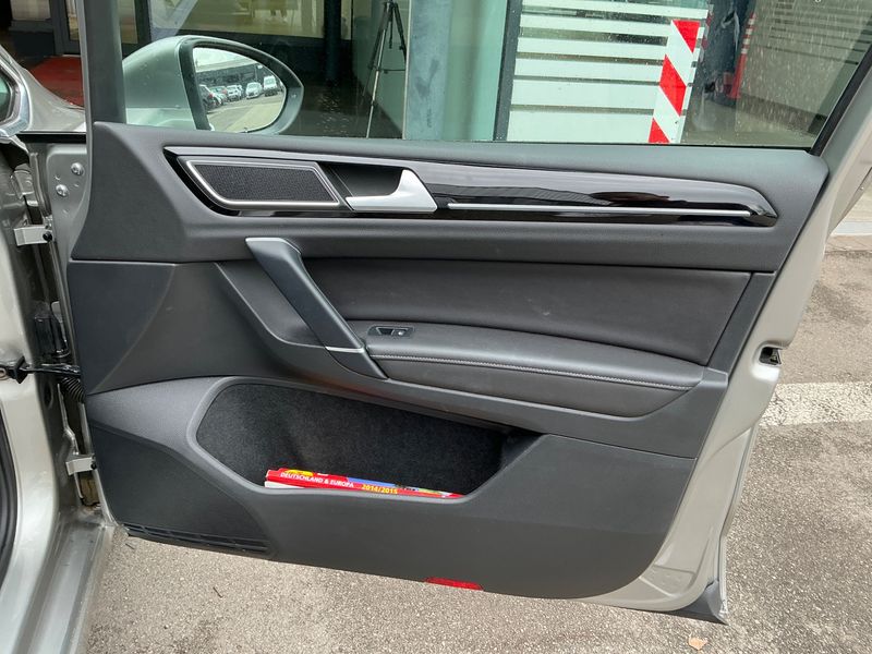 Volkswagen Golf VII Sportsvan 1.4 TSI Highline BlueMotion Tech 2015 – снимка 34