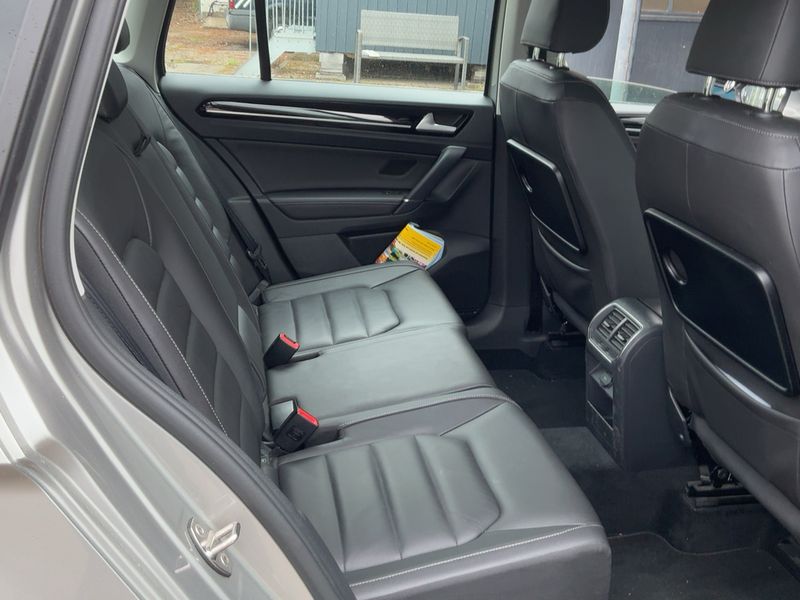 Volkswagen Golf VII Sportsvan 1.4 TSI Highline BlueMotion Tech 2015 – снимка 19